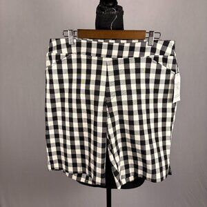 Time and Tru | Bermuda Shorts | L | Black + White Check | NWT